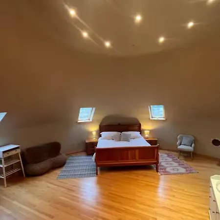 The Roundhouse Ferienhaus *